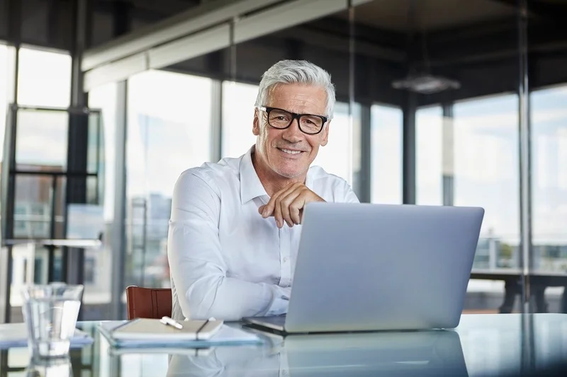 An Expert Linkedin Profile Writer Working In An Office