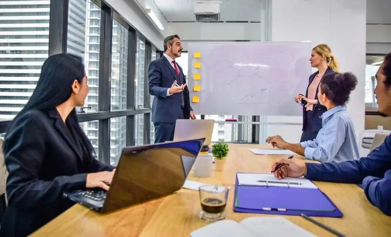 Business Team Meetings To Improve Workplace Culture 1024X622 1