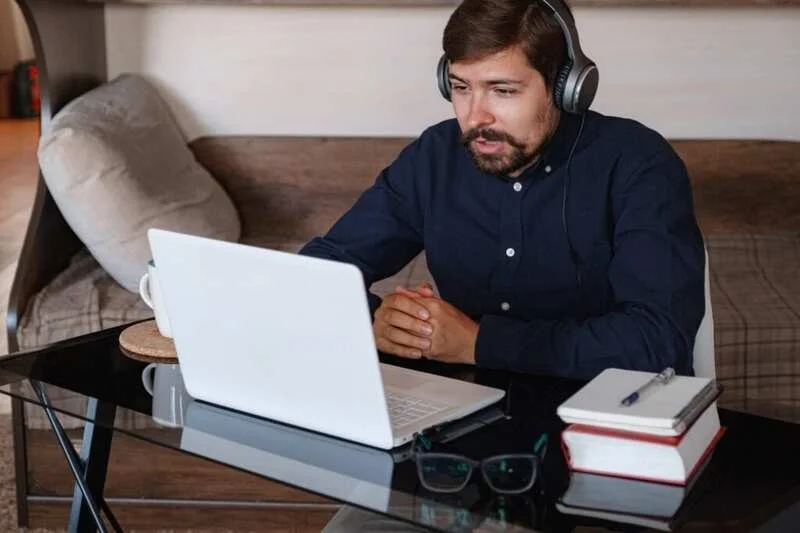 Job Seeker Engaging In Online Interview 1024X682 1