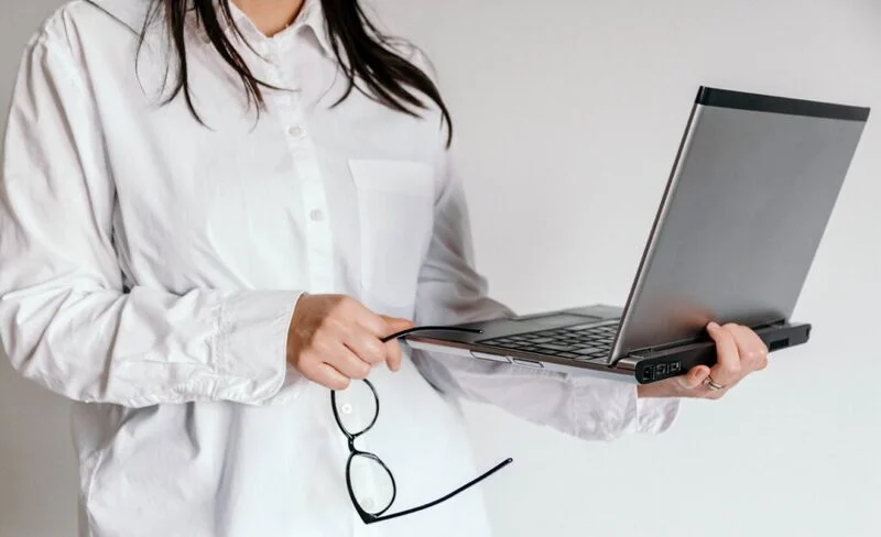 Linkedin Recommendation Writer Holding Laptop 1024X624 1