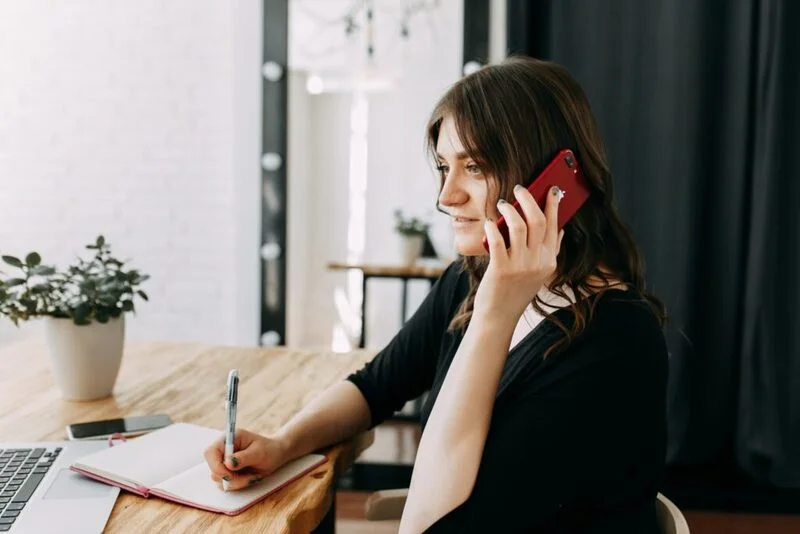 Woman Confirming Interview Schedule 1024X683 1