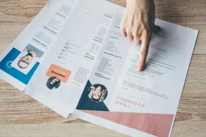 different types of resumes on a table