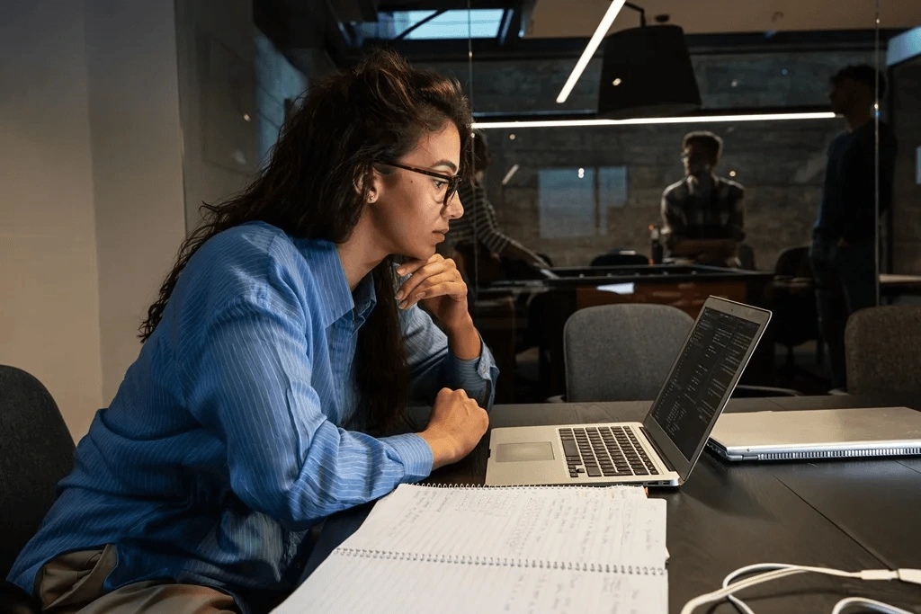 Female Intern Researching About Internship Resume Objectives Samples