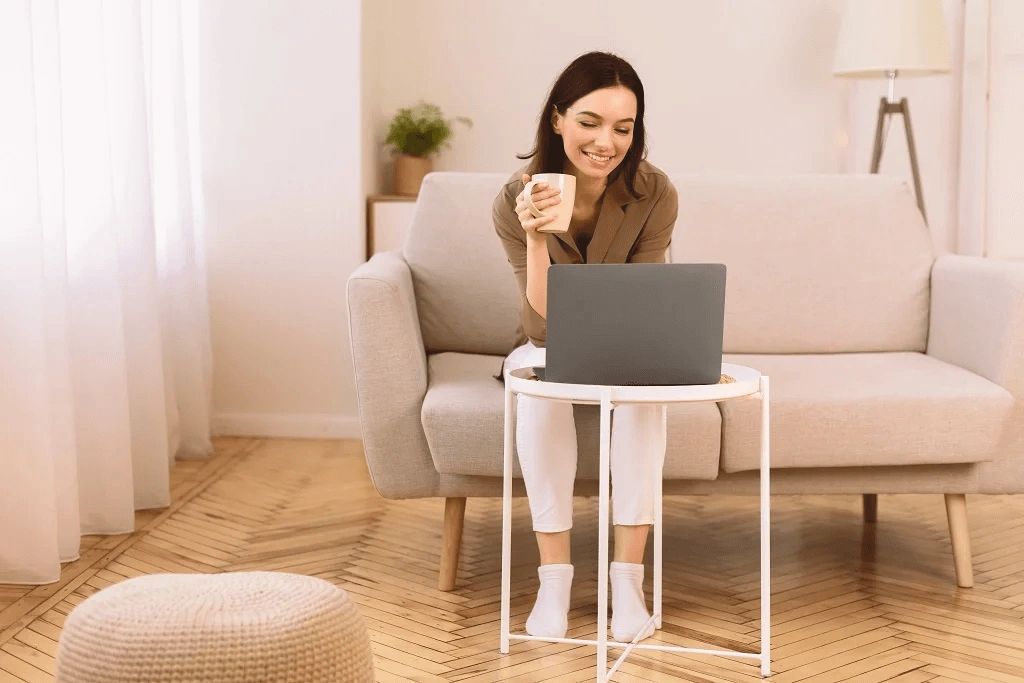 Female In A Stay At Home Job Setup