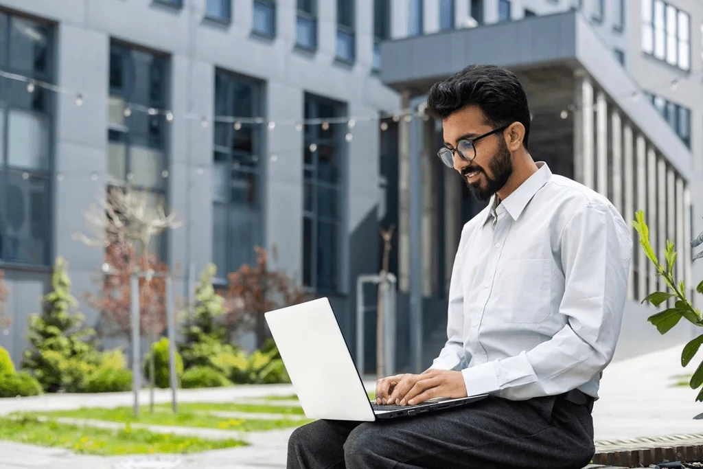 Job Seeker Incorporating Important Keywords In His Resume